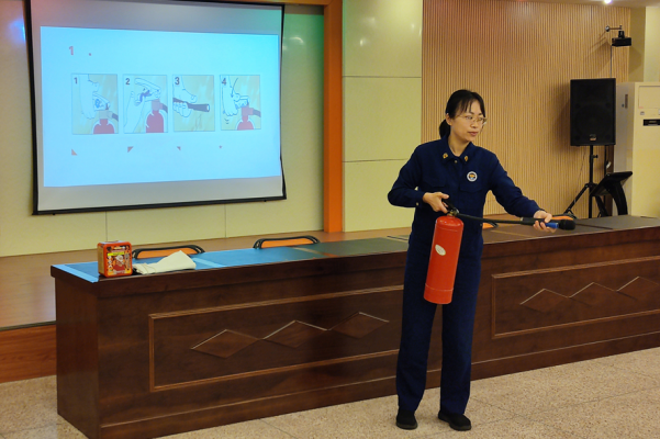 南安市消防救援大队积极开展“3.15”消防产品科普宣传活动